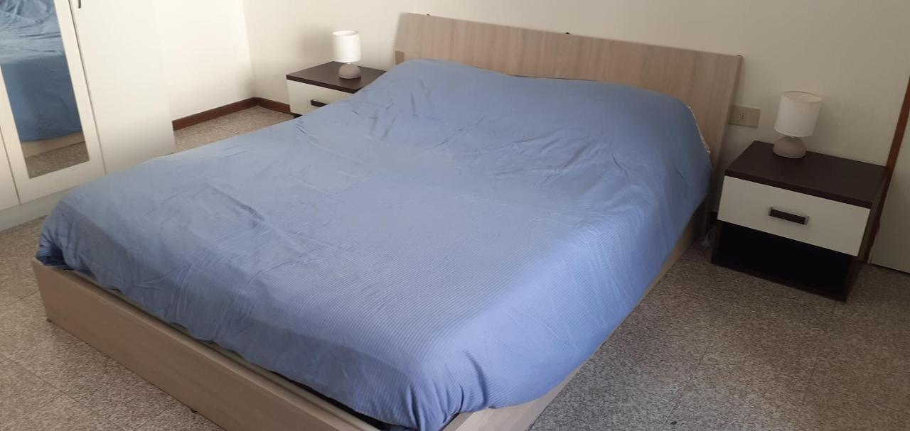 Romiti Apartment Ferrara Buitenkant foto